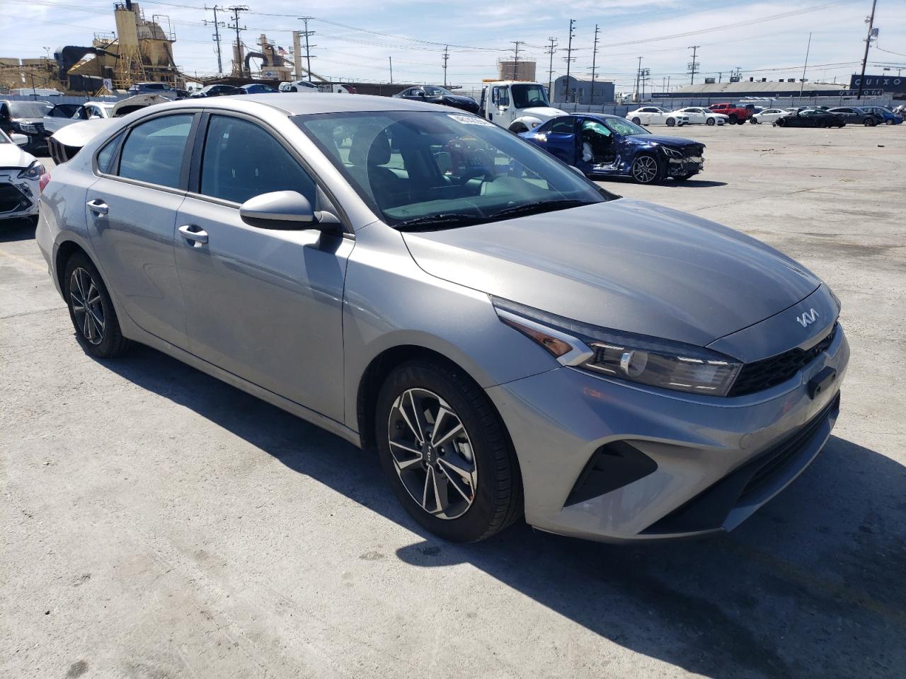 Photo 3 VIN: 3KPF24AD5PE647895 - KIA FORTE 