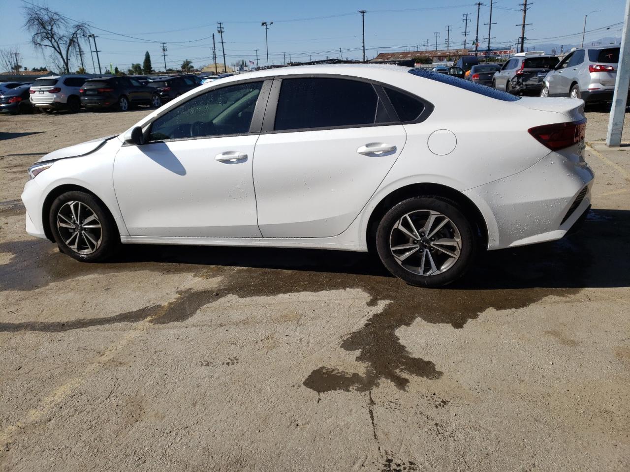 Photo 1 VIN: 3KPF24AD5PE653020 - KIA FORTE 