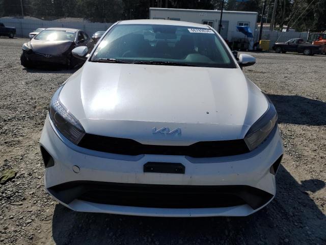 Photo 4 VIN: 3KPF24AD5PE655558 - KIA FORTE LX 