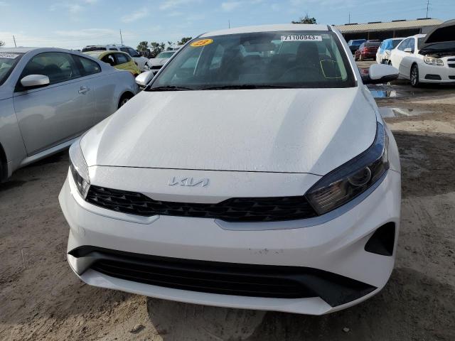 Photo 4 VIN: 3KPF24AD5PE660632 - KIA FORTE 