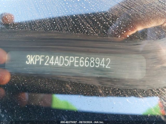 Photo 8 VIN: 3KPF24AD5PE668942 - KIA FORTE 