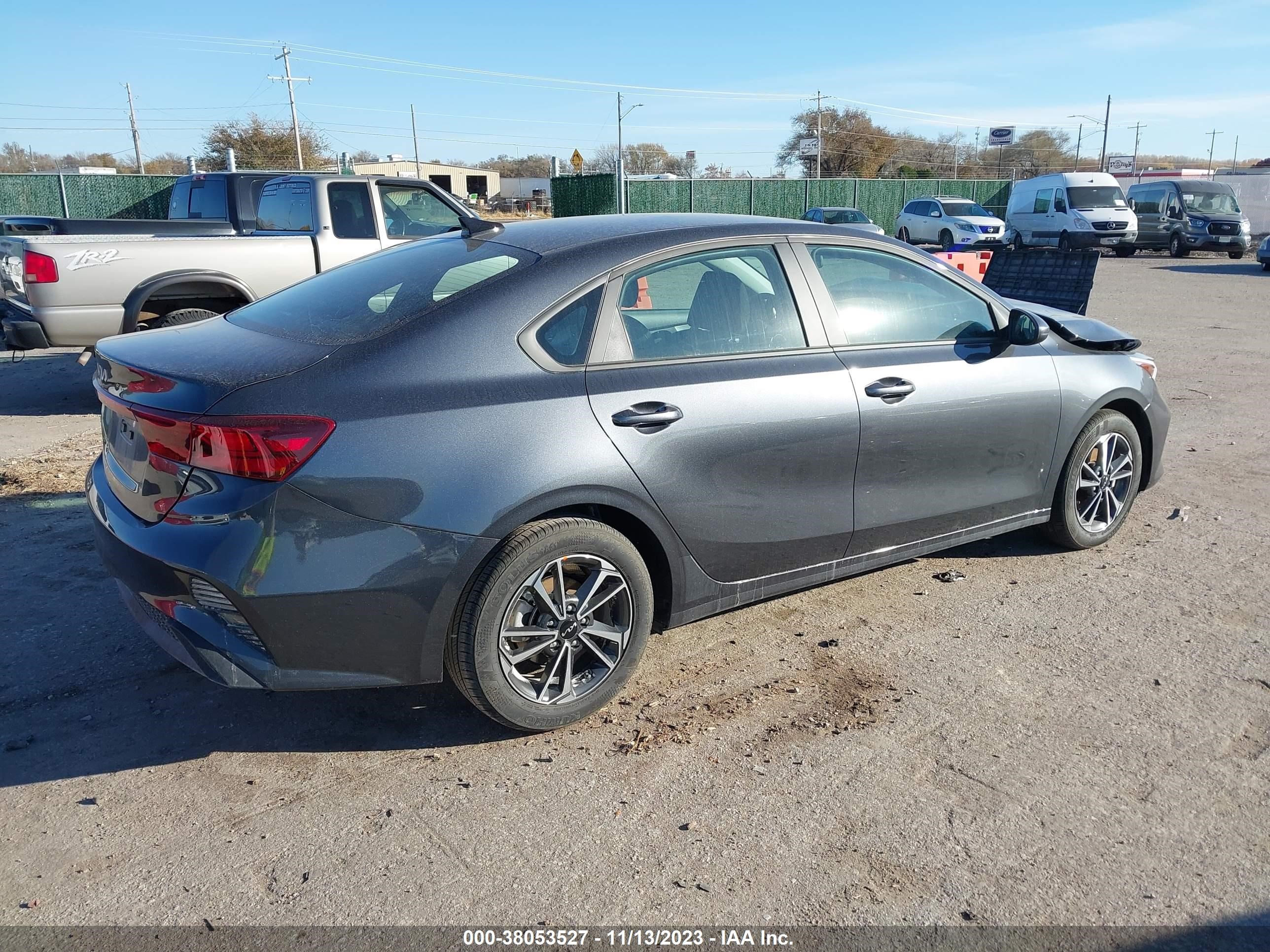 Photo 3 VIN: 3KPF24AD5RE695724 - KIA FORTE 