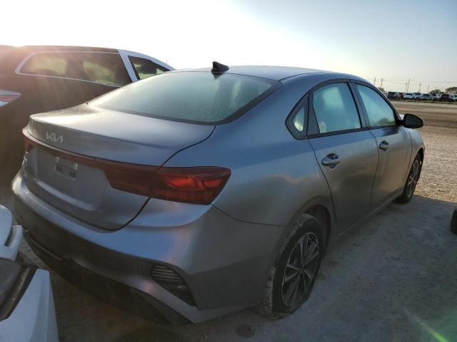 Photo 2 VIN: 3KPF24AD5RE697957 - KIA FORTE LX 