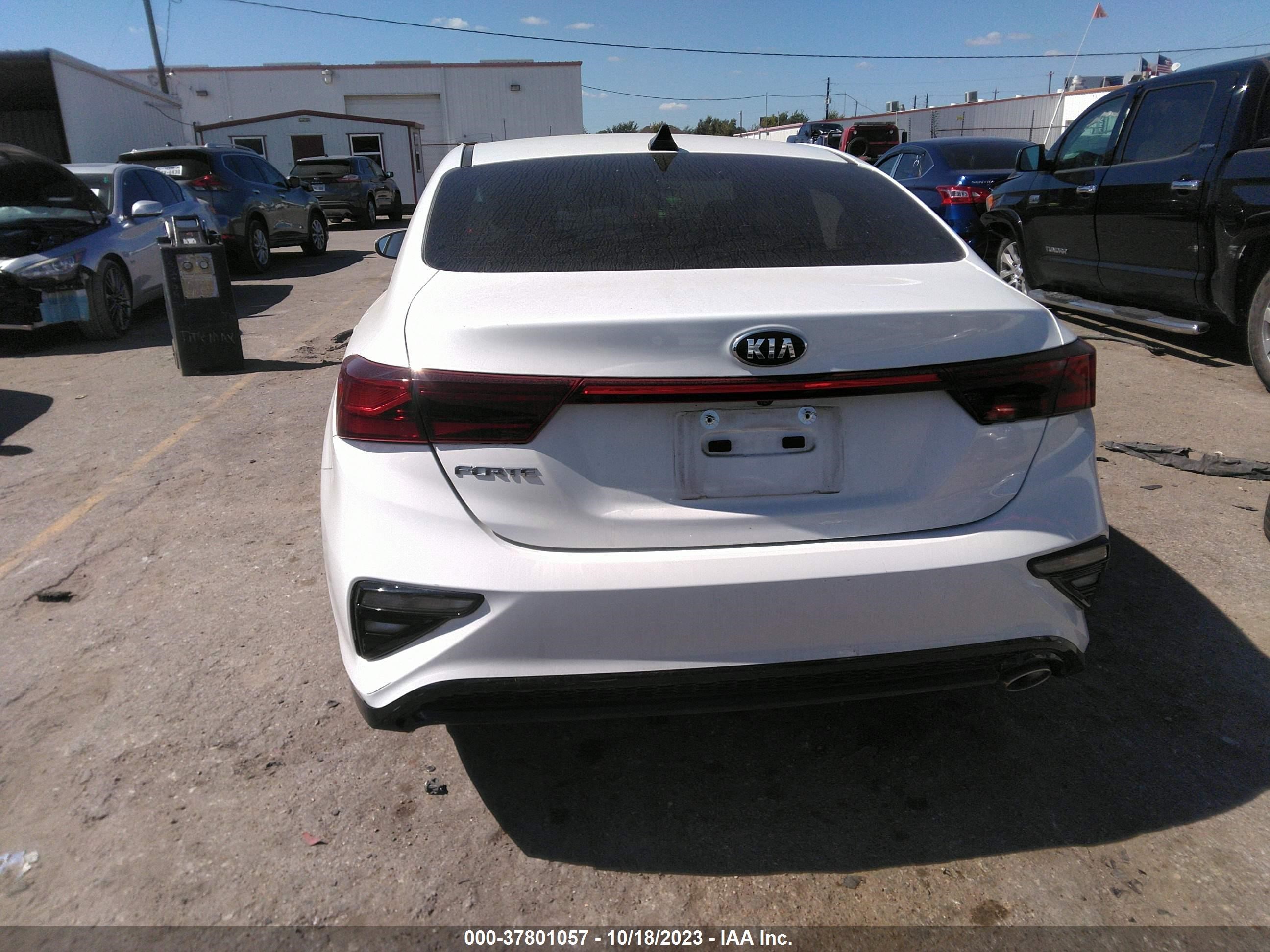 Photo 14 VIN: 3KPF24AD6KE035391 - KIA FORTE 