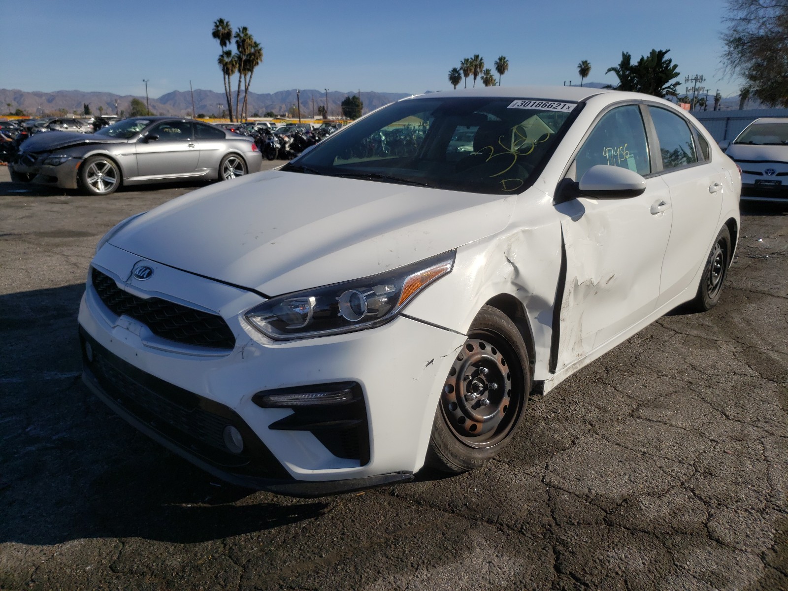 Photo 1 VIN: 3KPF24AD6KE040980 - KIA FORTE FE 