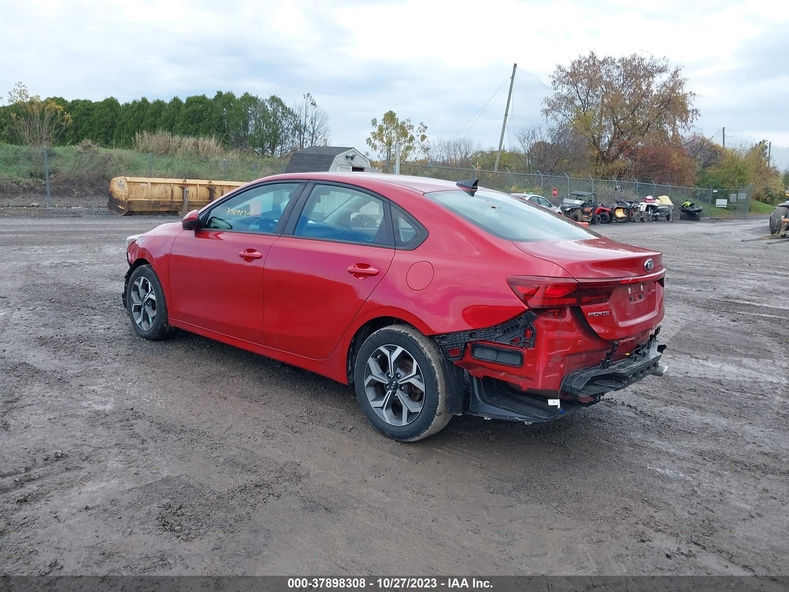 Photo 2 VIN: 3KPF24AD6KE060341 - KIA FORTE 