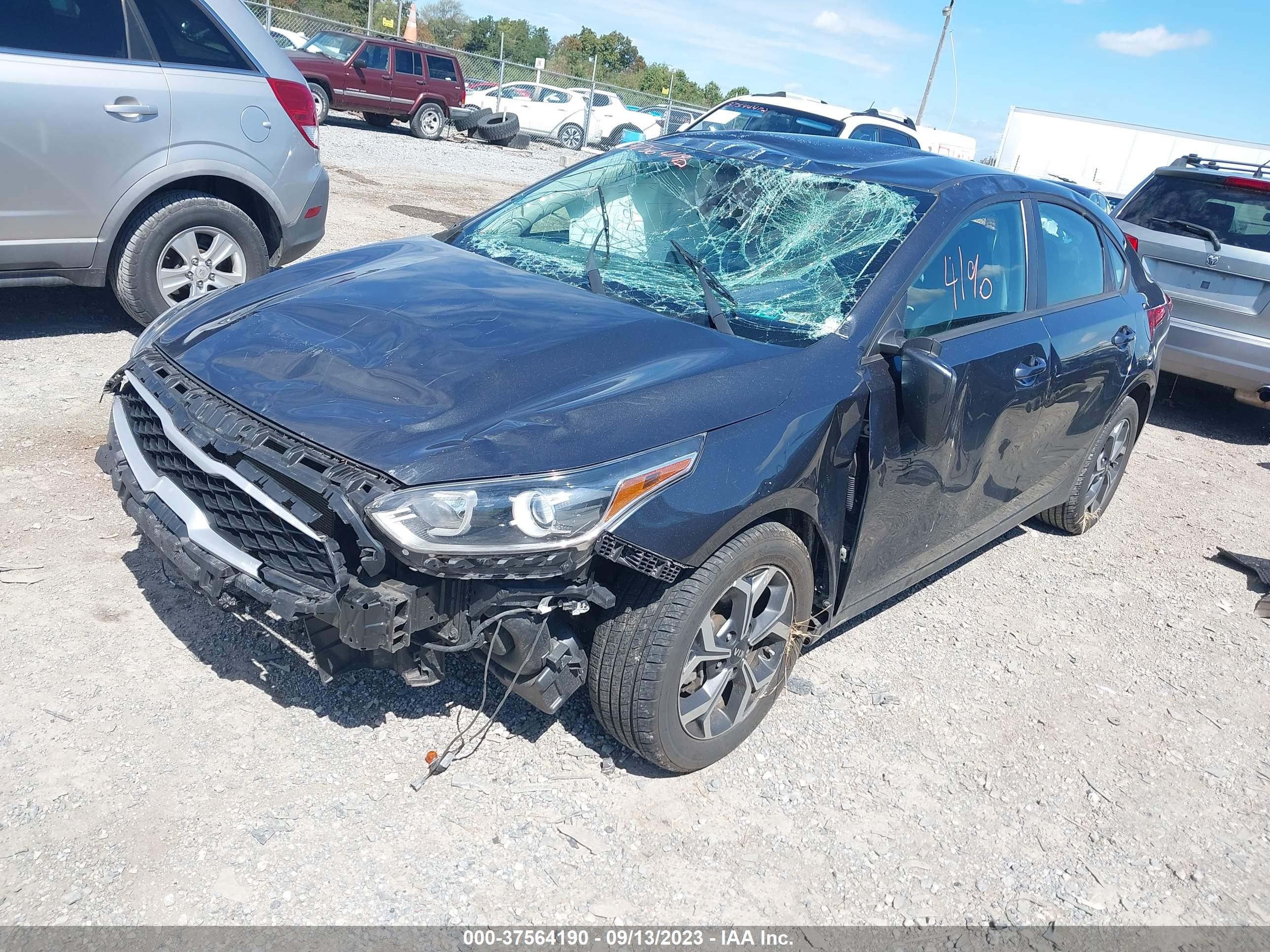 Photo 1 VIN: 3KPF24AD6KE103169 - KIA FORTE 