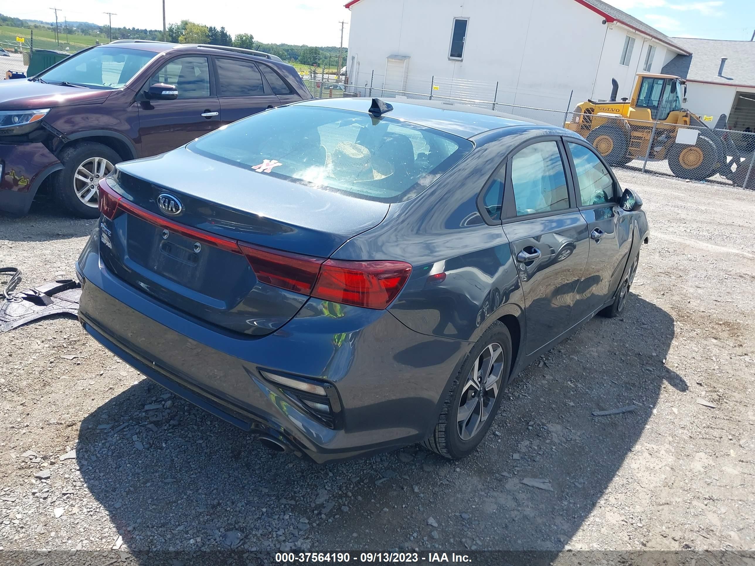 Photo 3 VIN: 3KPF24AD6KE103169 - KIA FORTE 