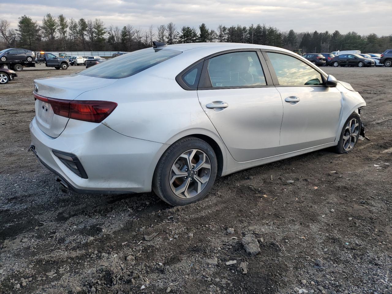 Photo 2 VIN: 3KPF24AD6KE108839 - KIA FORTE 