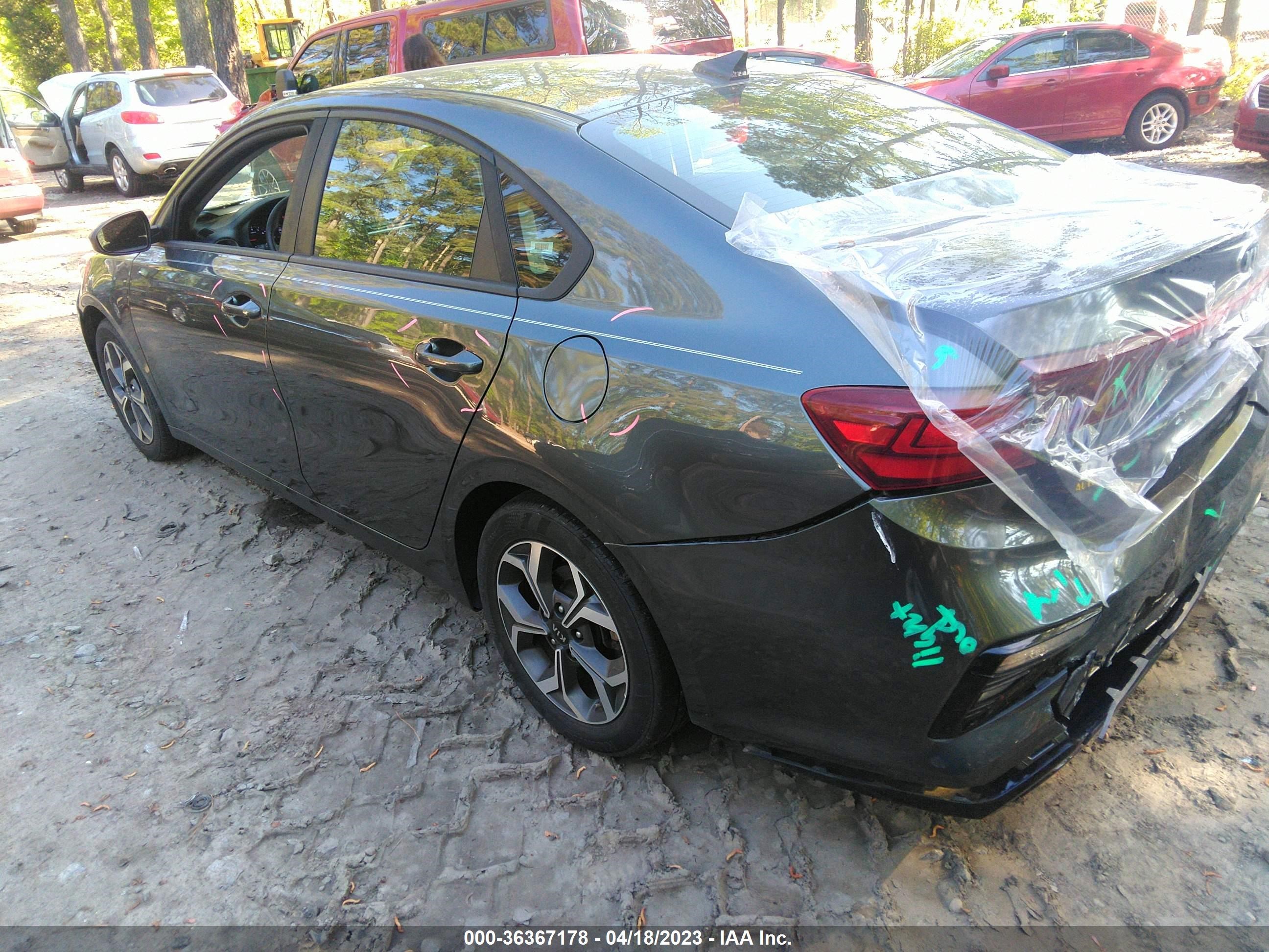 Photo 2 VIN: 3KPF24AD6KE109067 - KIA FORTE 