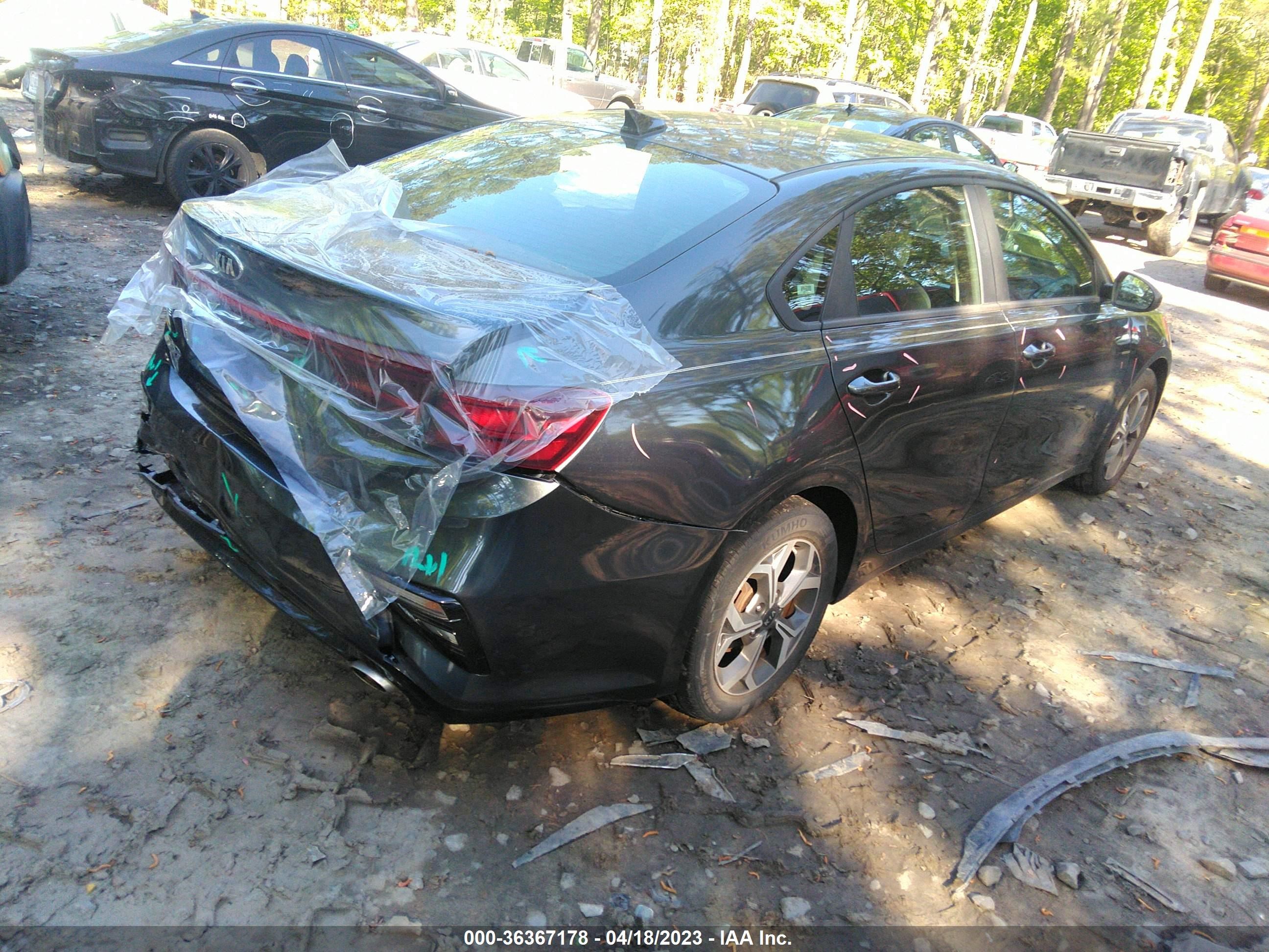 Photo 3 VIN: 3KPF24AD6KE109067 - KIA FORTE 