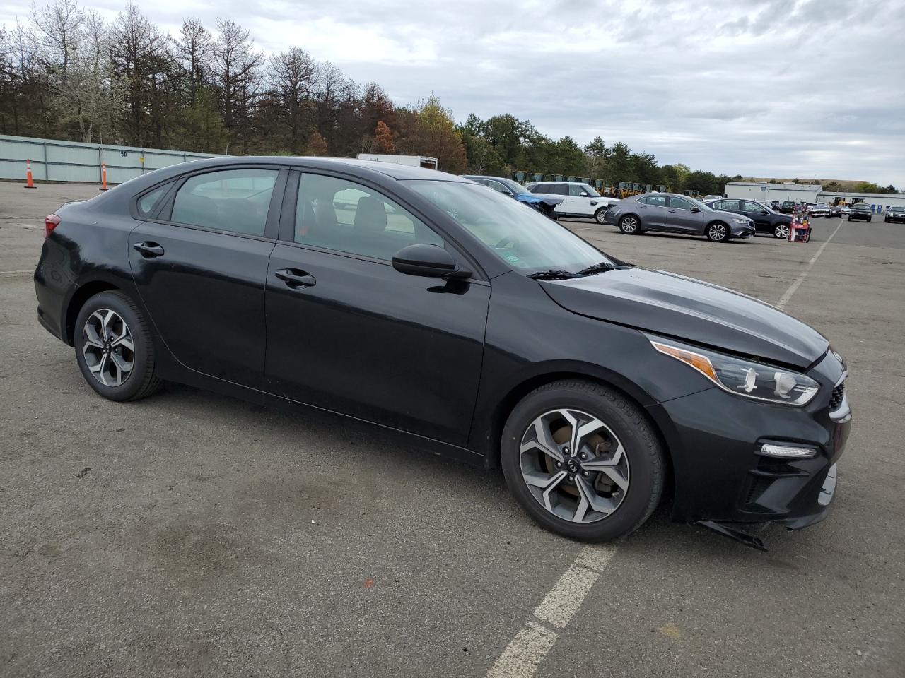 Photo 3 VIN: 3KPF24AD6KE125222 - KIA FORTE 