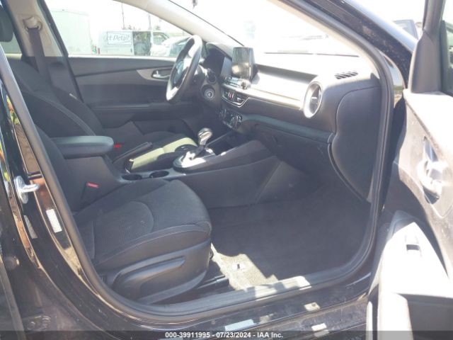 Photo 4 VIN: 3KPF24AD6KE137516 - KIA FORTE 