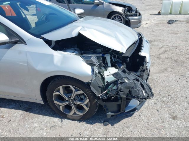 Photo 5 VIN: 3KPF24AD6LE147741 - KIA FORTE 