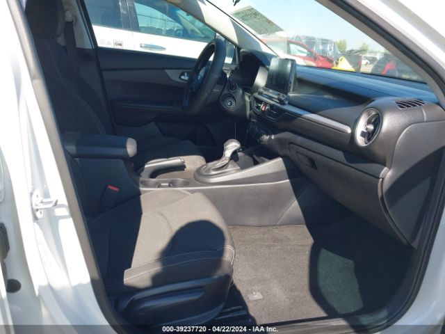 Photo 4 VIN: 3KPF24AD6LE158822 - KIA FORTE 