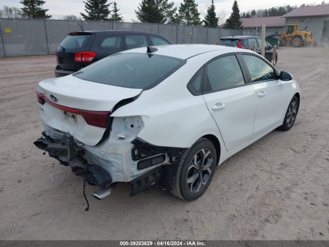 Photo 3 VIN: 3KPF24AD6LE173644 - KIA FORTE 