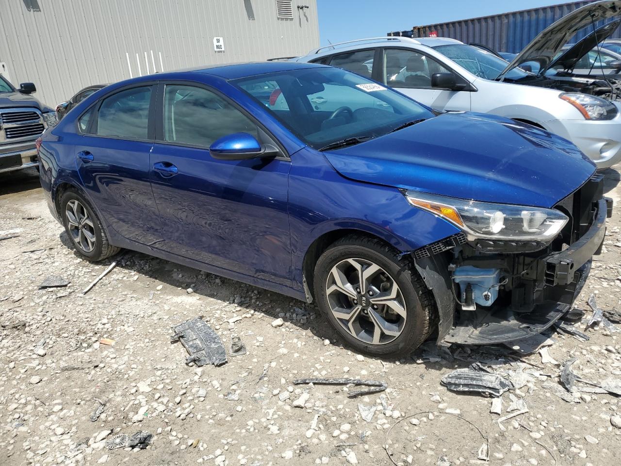 Photo 3 VIN: 3KPF24AD6LE213656 - KIA FORTE 