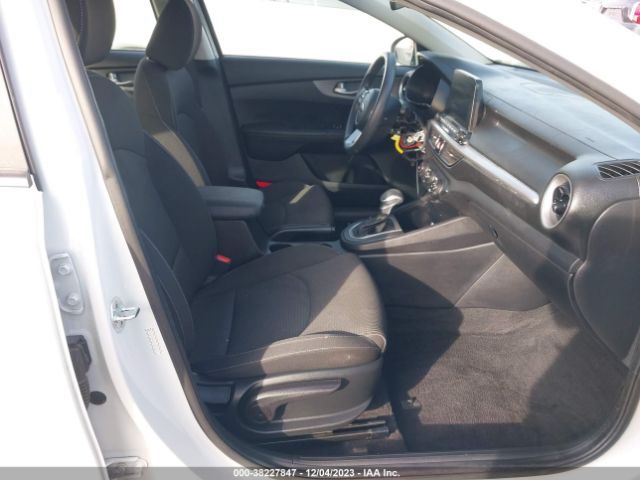 Photo 4 VIN: 3KPF24AD6LE235141 - KIA FORTE 