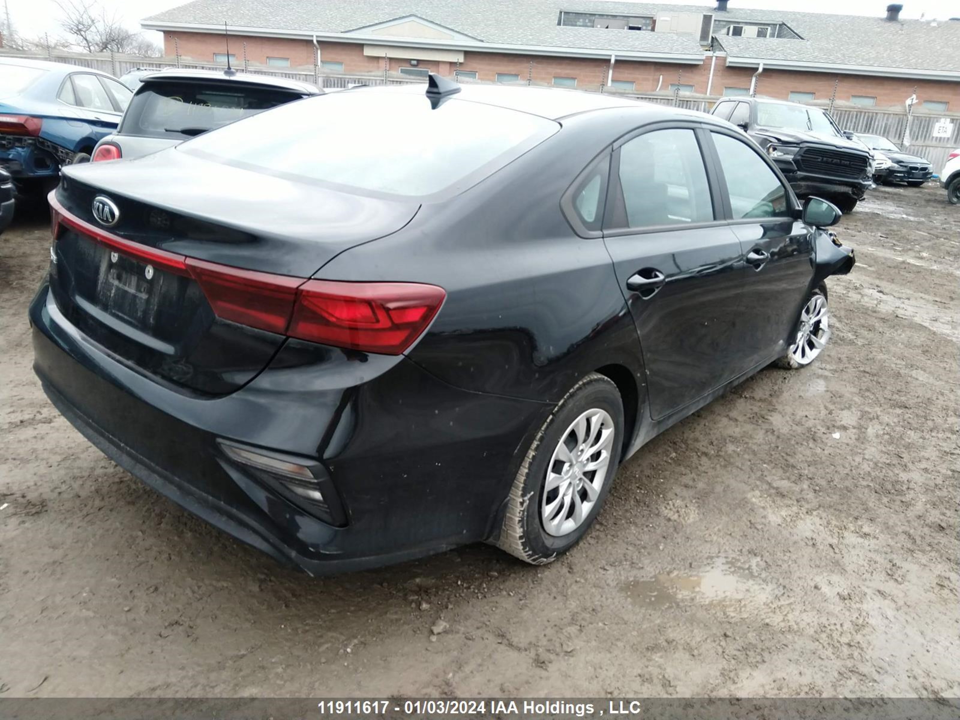 Photo 3 VIN: 3KPF24AD6ME266195 - KIA FORTE 