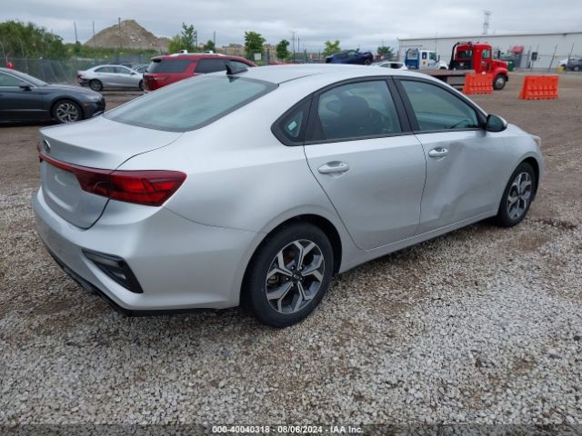 Photo 3 VIN: 3KPF24AD6ME286740 - KIA FORTE 