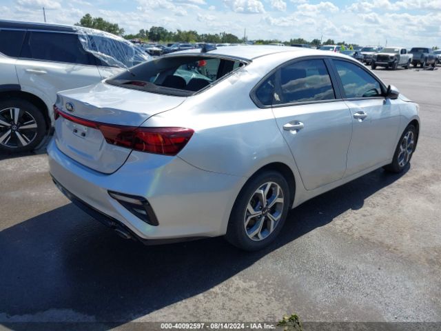 Photo 3 VIN: 3KPF24AD6ME293767 - KIA FORTE 