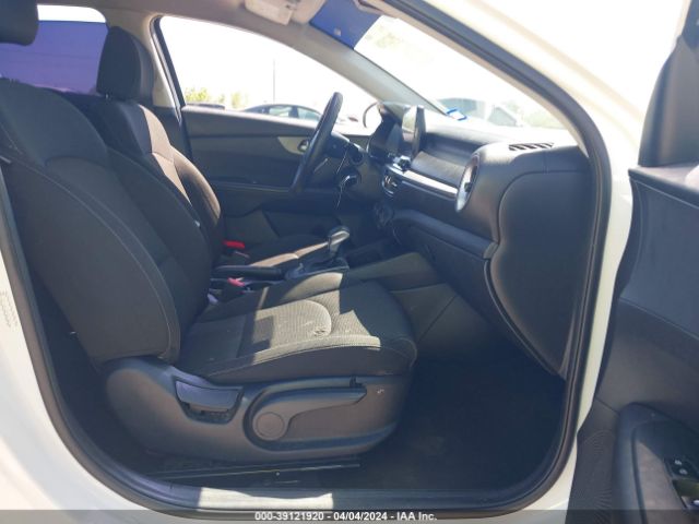 Photo 4 VIN: 3KPF24AD6ME335015 - KIA FORTE 