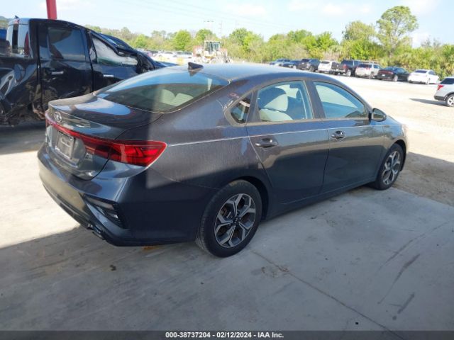 Photo 3 VIN: 3KPF24AD6ME379645 - KIA FORTE 