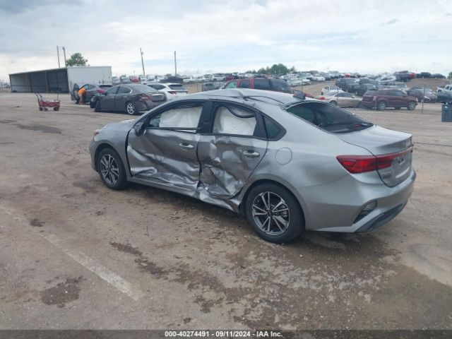 Photo 2 VIN: 3KPF24AD6NE465426 - KIA FORTE 