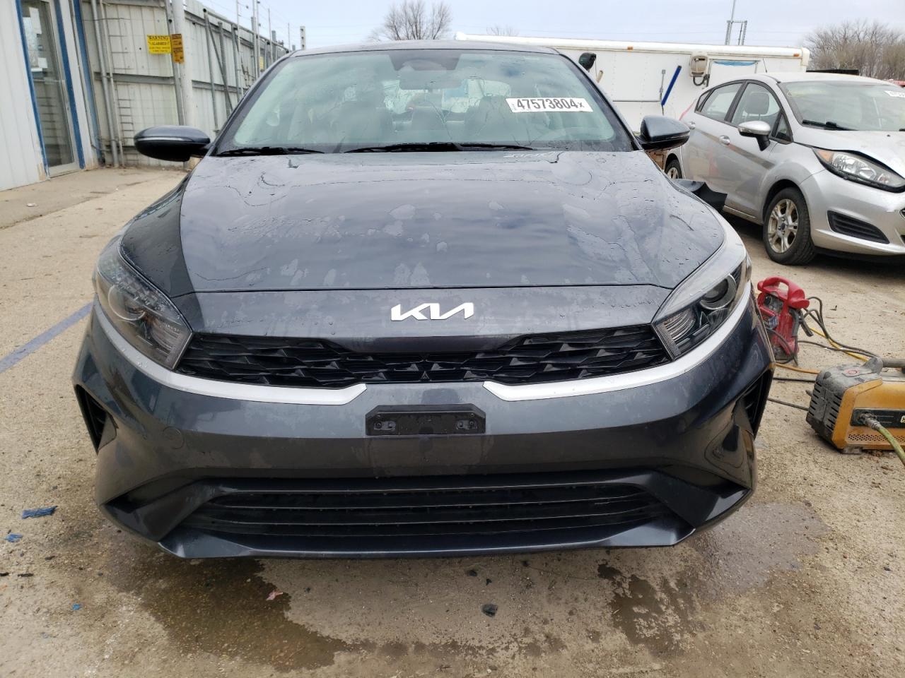 Photo 4 VIN: 3KPF24AD6NE467631 - KIA FORTE 