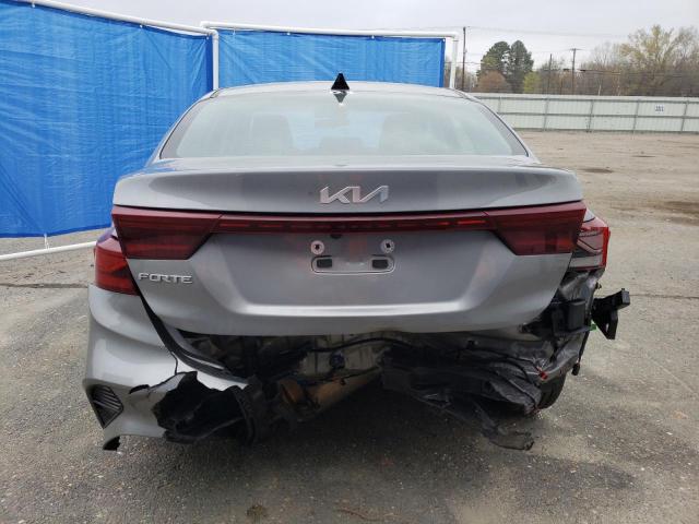 Photo 5 VIN: 3KPF24AD6NE469945 - KIA FORTE FE 