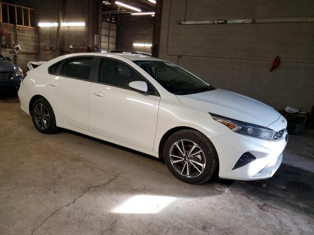 Photo 3 VIN: 3KPF24AD6PE531895 - KIA FORTE 