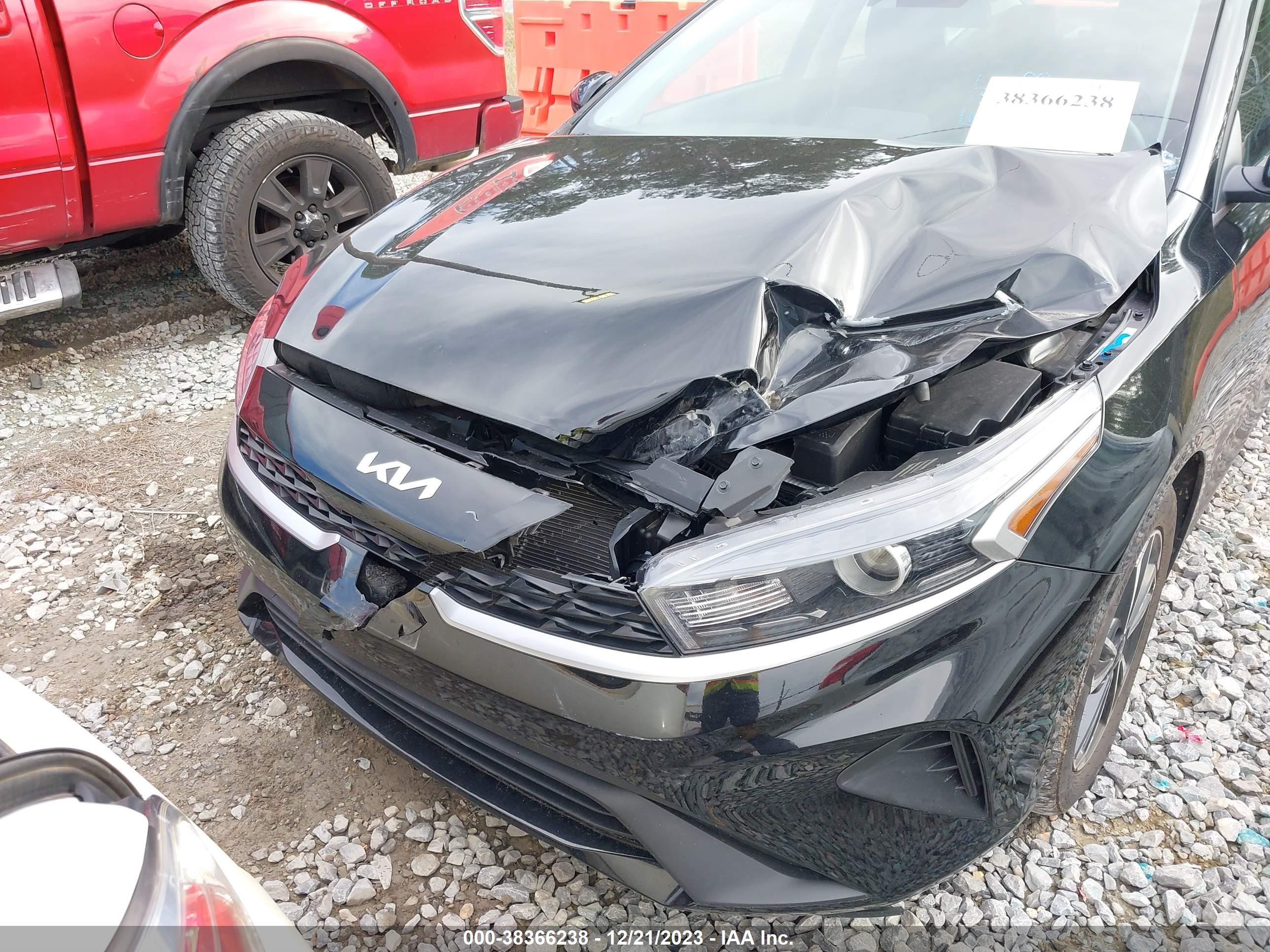 Photo 5 VIN: 3KPF24AD6PE543545 - KIA FORTE 