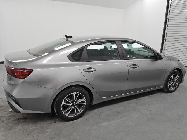 Photo 2 VIN: 3KPF24AD6PE553427 - KIA FORTE LX 