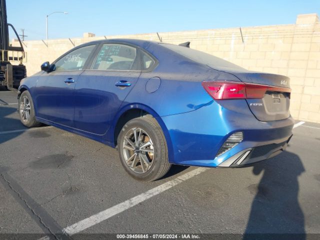 Photo 2 VIN: 3KPF24AD6PE555310 - KIA FORTE 