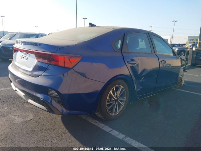 Photo 3 VIN: 3KPF24AD6PE555310 - KIA FORTE 