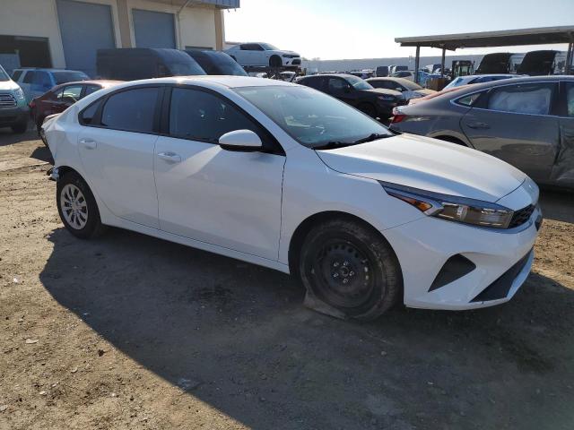 Photo 3 VIN: 3KPF24AD6PE565643 - KIA FORTE LX 