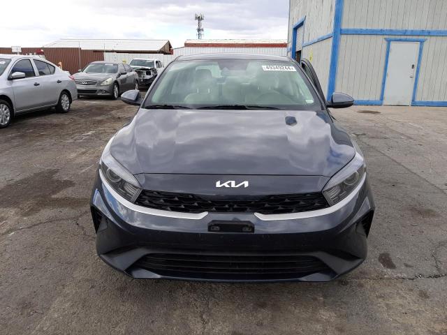 Photo 4 VIN: 3KPF24AD6PE580580 - KIA FORTE LX 