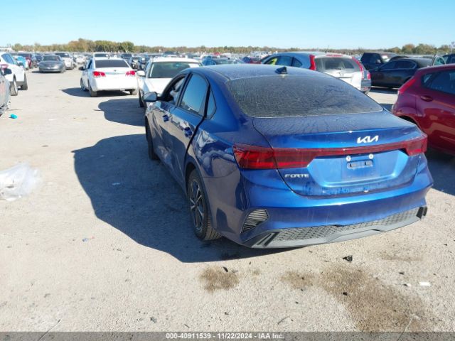 Photo 2 VIN: 3KPF24AD6PE581843 - KIA FORTE 