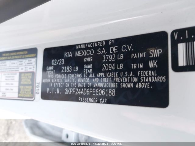 Photo 8 VIN: 3KPF24AD6PE606188 - KIA FORTE 