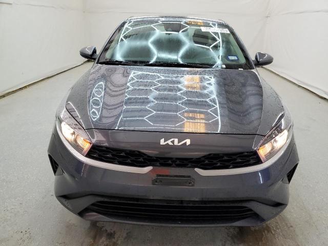 Photo 4 VIN: 3KPF24AD6PE633682 - KIA FORTE LX 