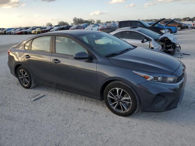 Photo 3 VIN: 3KPF24AD6PE638378 - KIA FORTE LX 