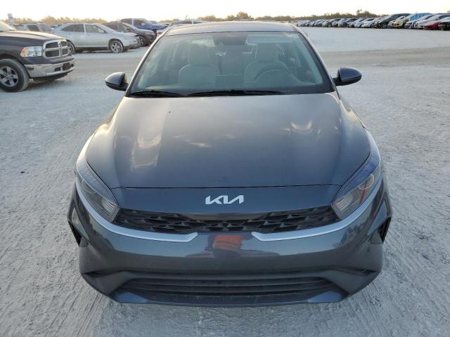 Photo 4 VIN: 3KPF24AD6PE638378 - KIA FORTE LX 