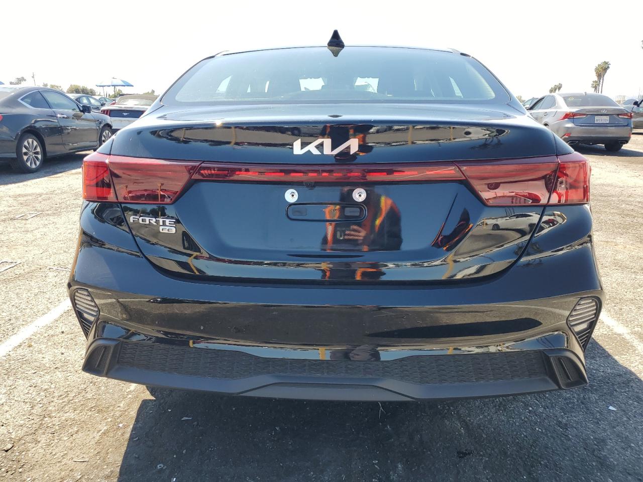 Photo 5 VIN: 3KPF24AD6PE645508 - KIA FORTE 