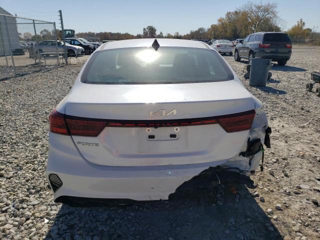 Photo 5 VIN: 3KPF24AD6PE669520 - KIA FORTE LX 