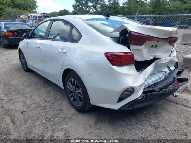 Photo 2 VIN: 3KPF24AD6RE706813 - KIA FORTE 