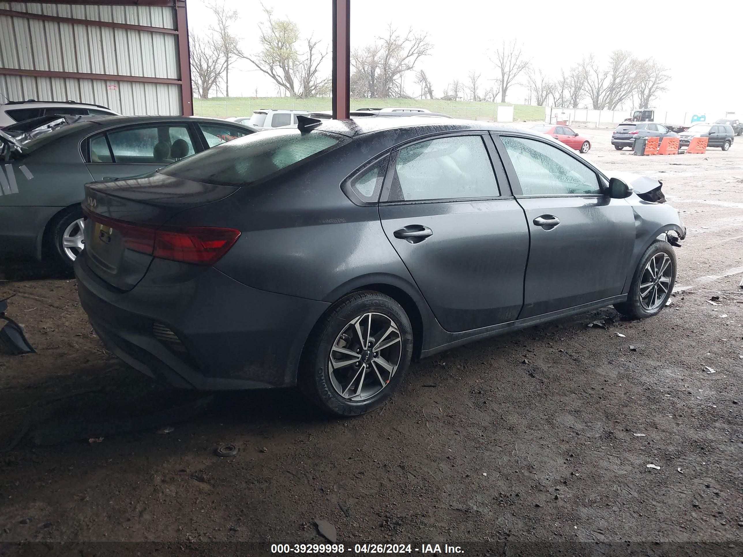 Photo 3 VIN: 3KPF24AD6RE722350 - KIA FORTE 