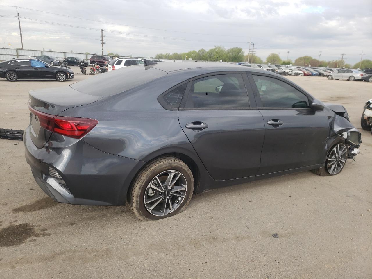 Photo 2 VIN: 3KPF24AD6RE726186 - KIA FORTE 