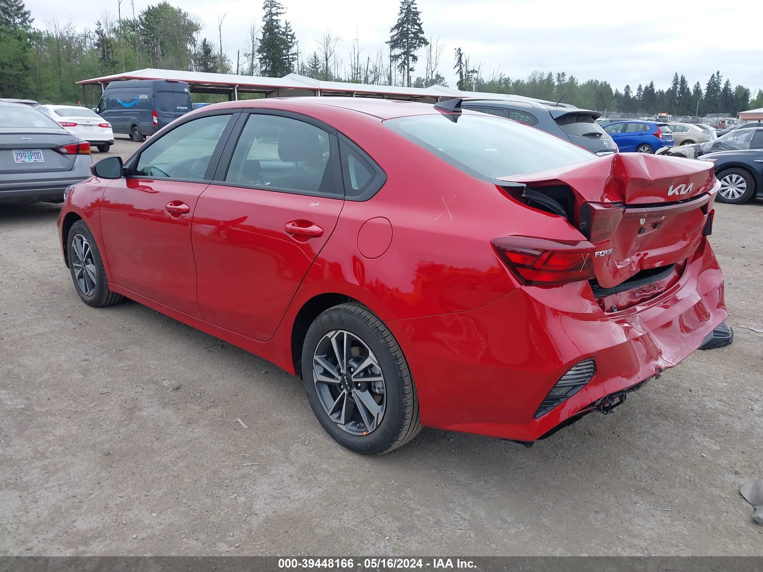 Photo 2 VIN: 3KPF24AD6RE778028 - KIA FORTE 