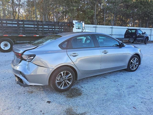 Photo 2 VIN: 3KPF24AD6RE787571 - KIA FORTE LX 