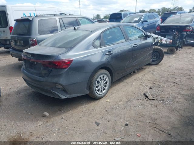 Photo 3 VIN: 3KPF24AD6RE805518 - KIA FORTE 